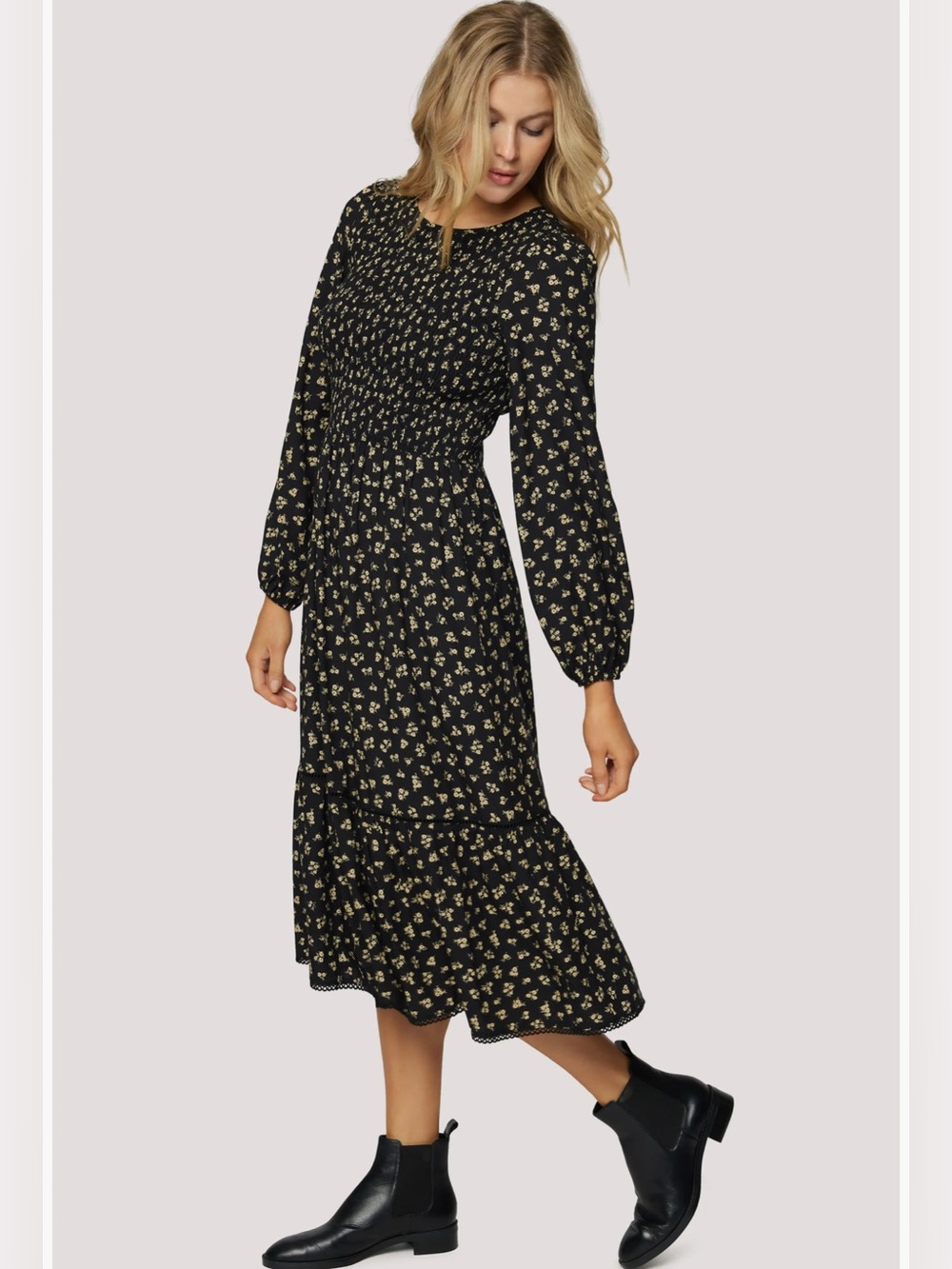 Lost + Wander Twilling Dreams Floral Long-Sleeve Dress. Size S